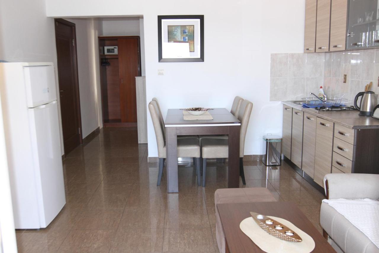 Apartments Muhar Sveti Stefan Εξωτερικό φωτογραφία