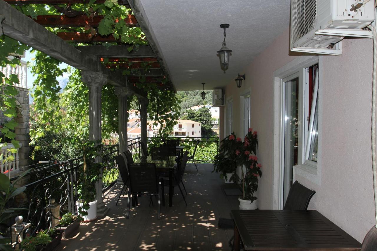 Apartments Muhar Sveti Stefan Εξωτερικό φωτογραφία