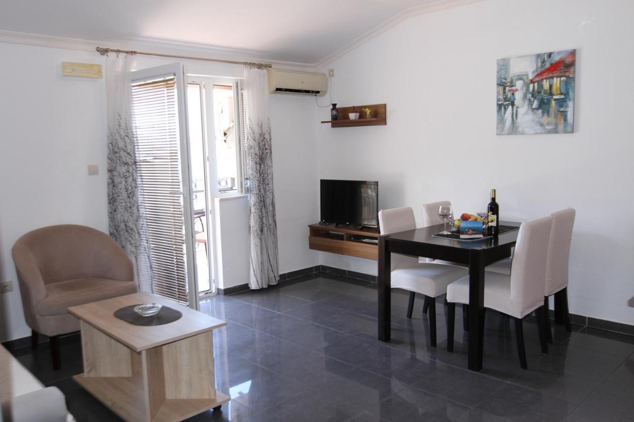 Apartments Muhar Sveti Stefan Εξωτερικό φωτογραφία