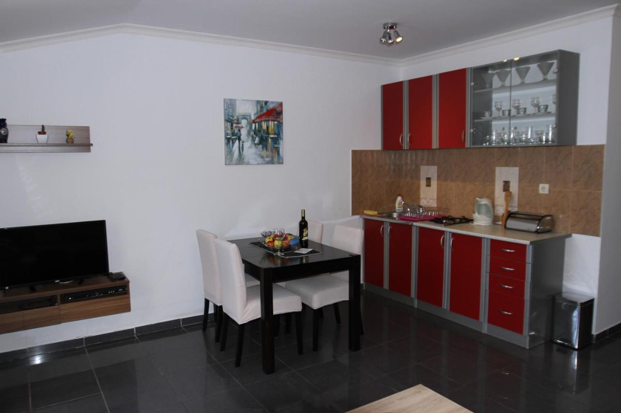 Apartments Muhar Sveti Stefan Εξωτερικό φωτογραφία