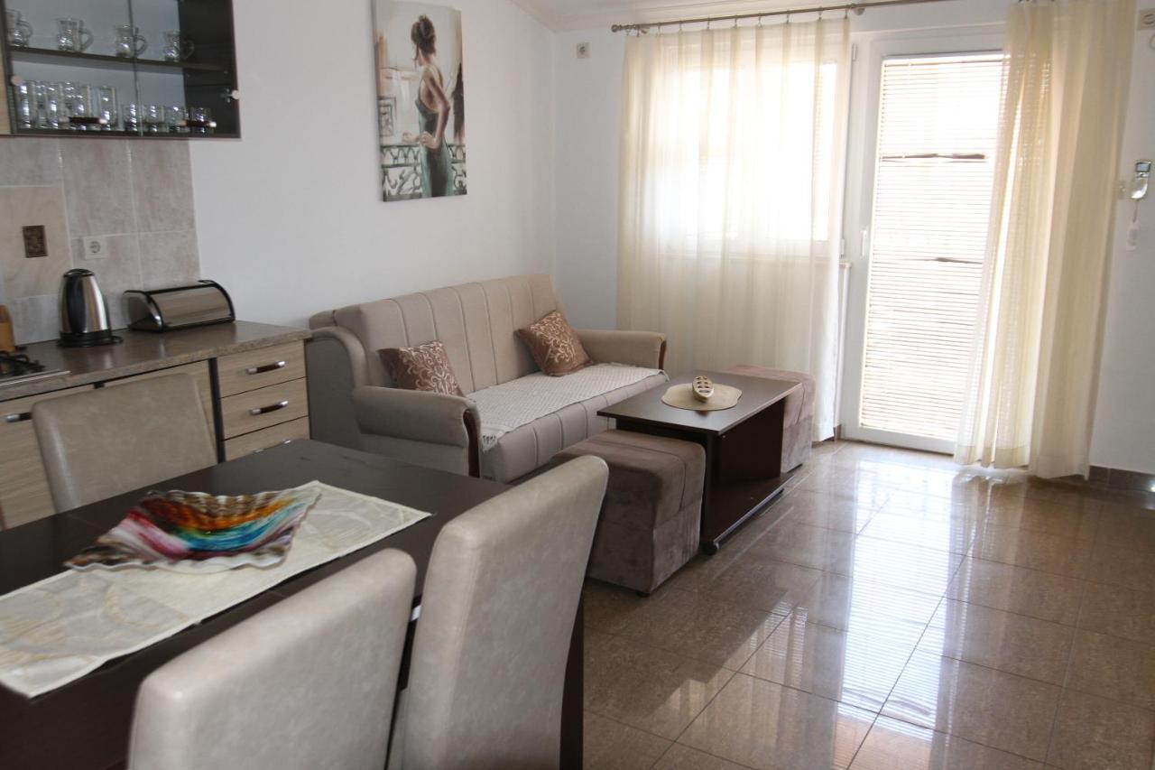 Apartments Muhar Sveti Stefan Εξωτερικό φωτογραφία