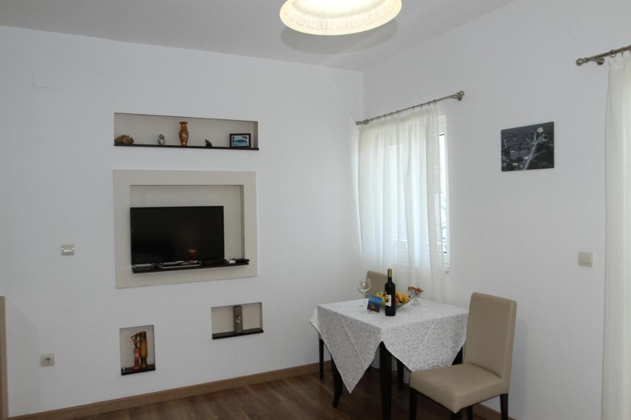 Apartments Muhar Sveti Stefan Εξωτερικό φωτογραφία