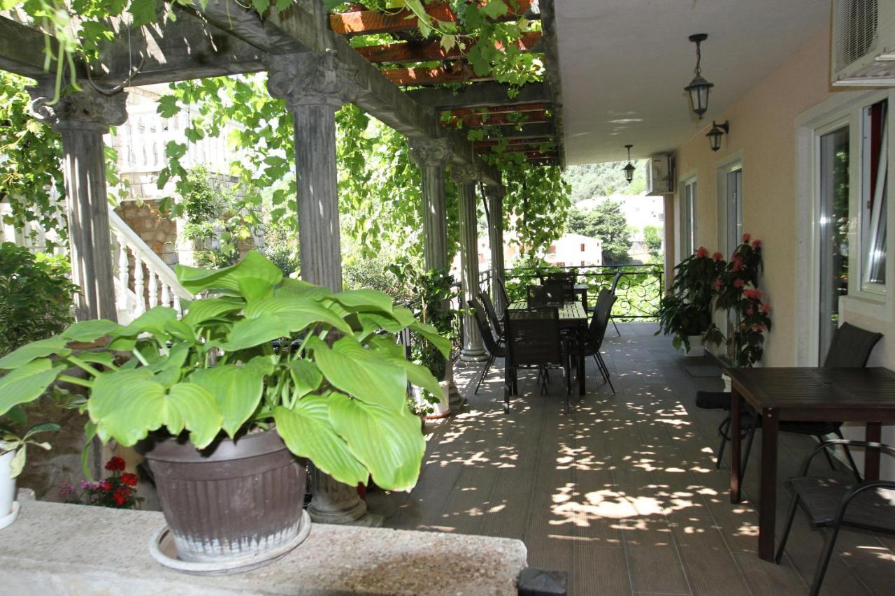 Apartments Muhar Sveti Stefan Εξωτερικό φωτογραφία