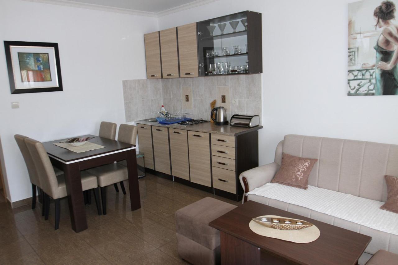 Apartments Muhar Sveti Stefan Εξωτερικό φωτογραφία