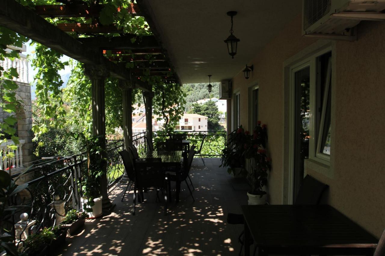 Apartments Muhar Sveti Stefan Εξωτερικό φωτογραφία