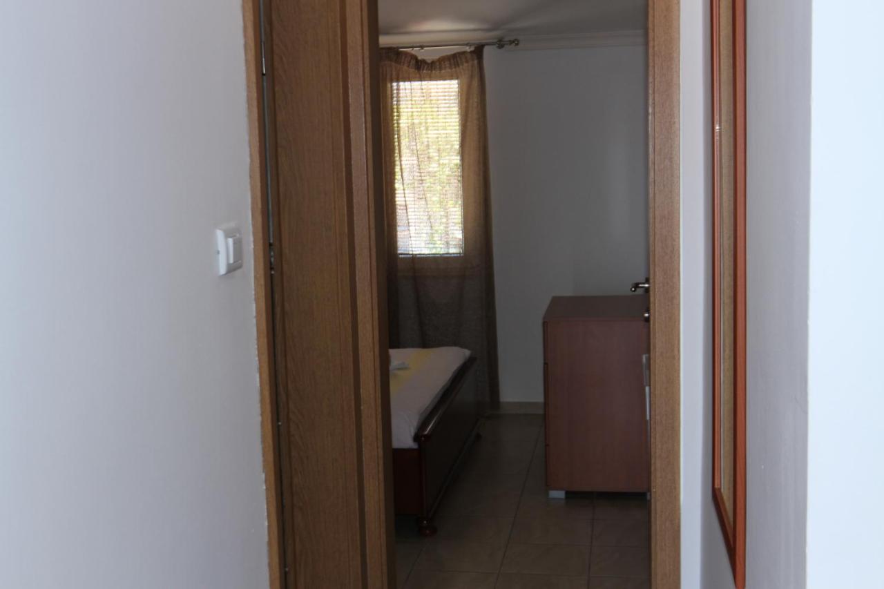 Apartments Muhar Sveti Stefan Εξωτερικό φωτογραφία