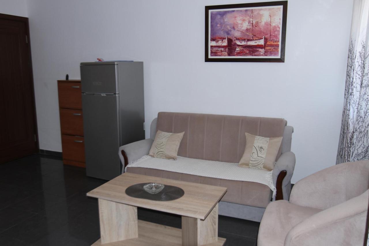 Apartments Muhar Sveti Stefan Εξωτερικό φωτογραφία