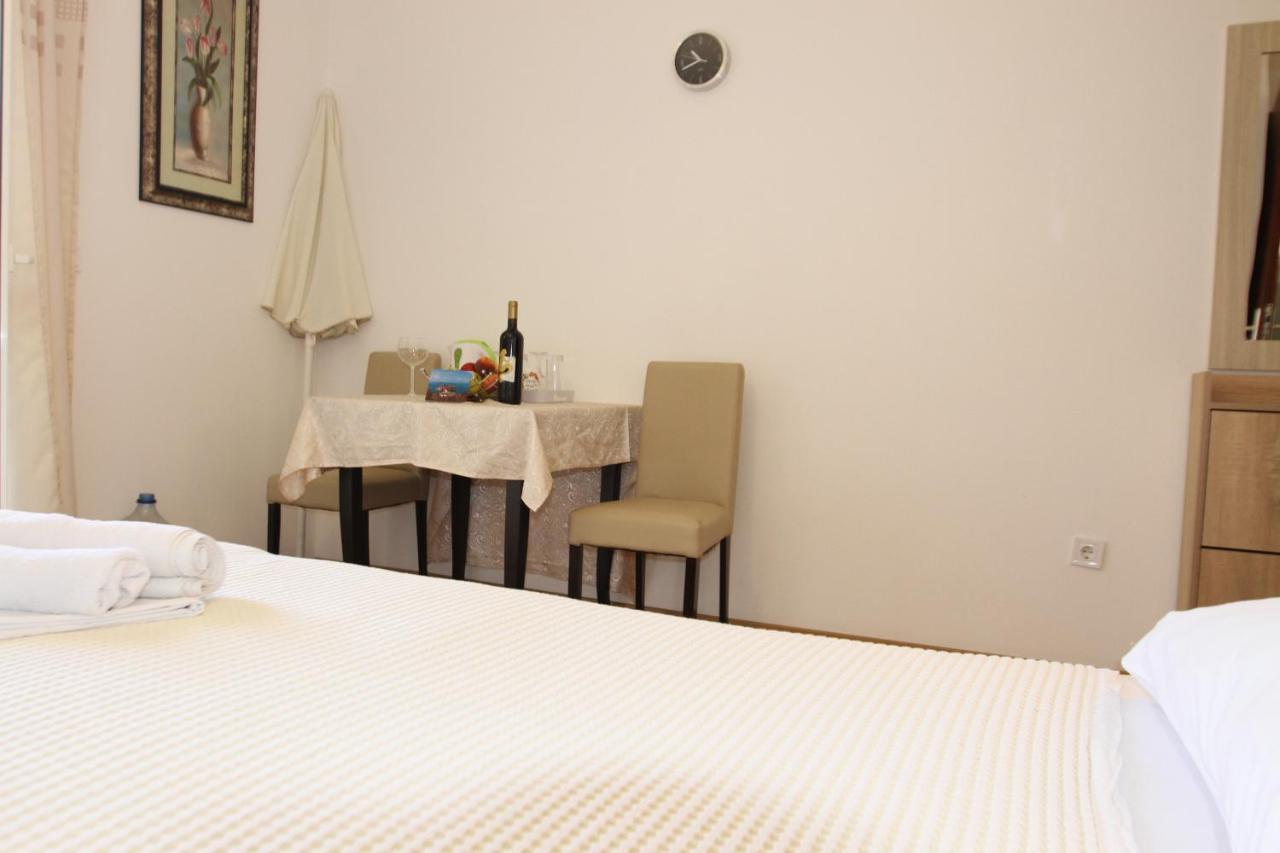 Apartments Muhar Sveti Stefan Εξωτερικό φωτογραφία