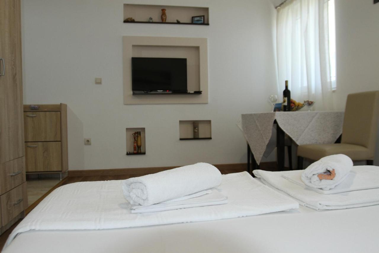 Apartments Muhar Sveti Stefan Εξωτερικό φωτογραφία