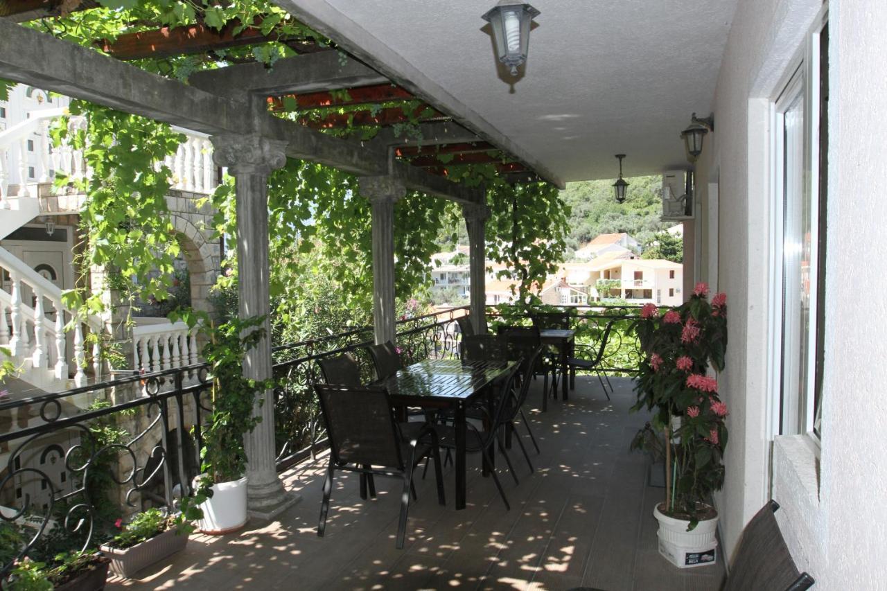 Apartments Muhar Sveti Stefan Εξωτερικό φωτογραφία